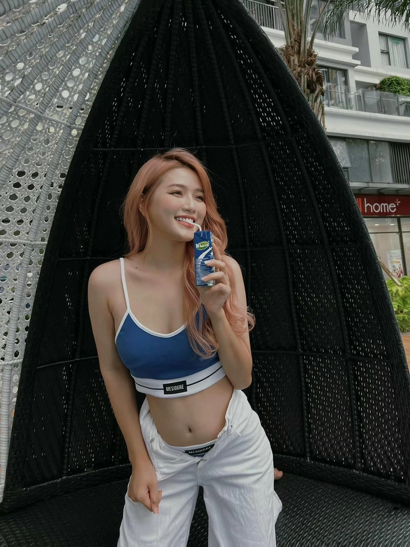 An Vy mặc bikini cực xinh