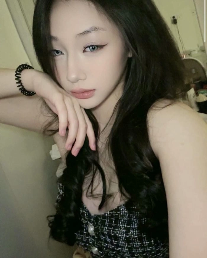 ảnh Trần Hà Linh sexy