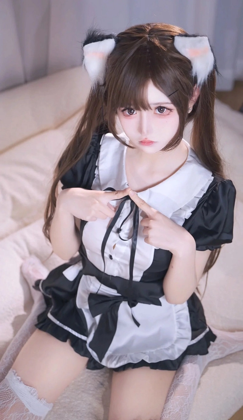 ảnh gái xinh cosplay mèo