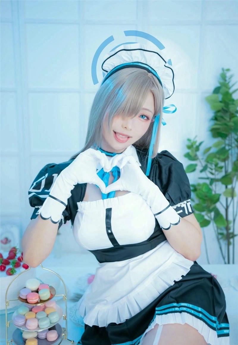 sex hầu gái cosplay xinh xắn