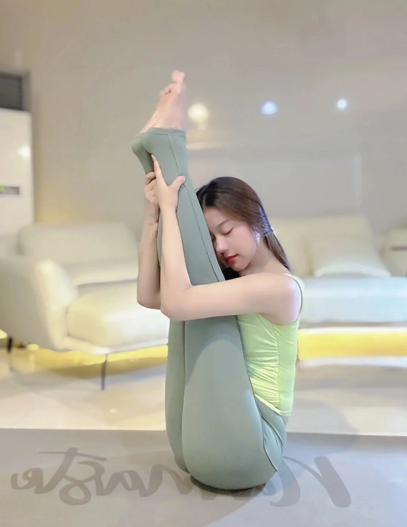 gái xinh yoga 4k cực đẹp