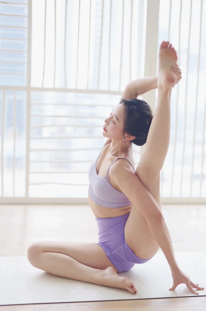 gái xinh yoga siêu xinh