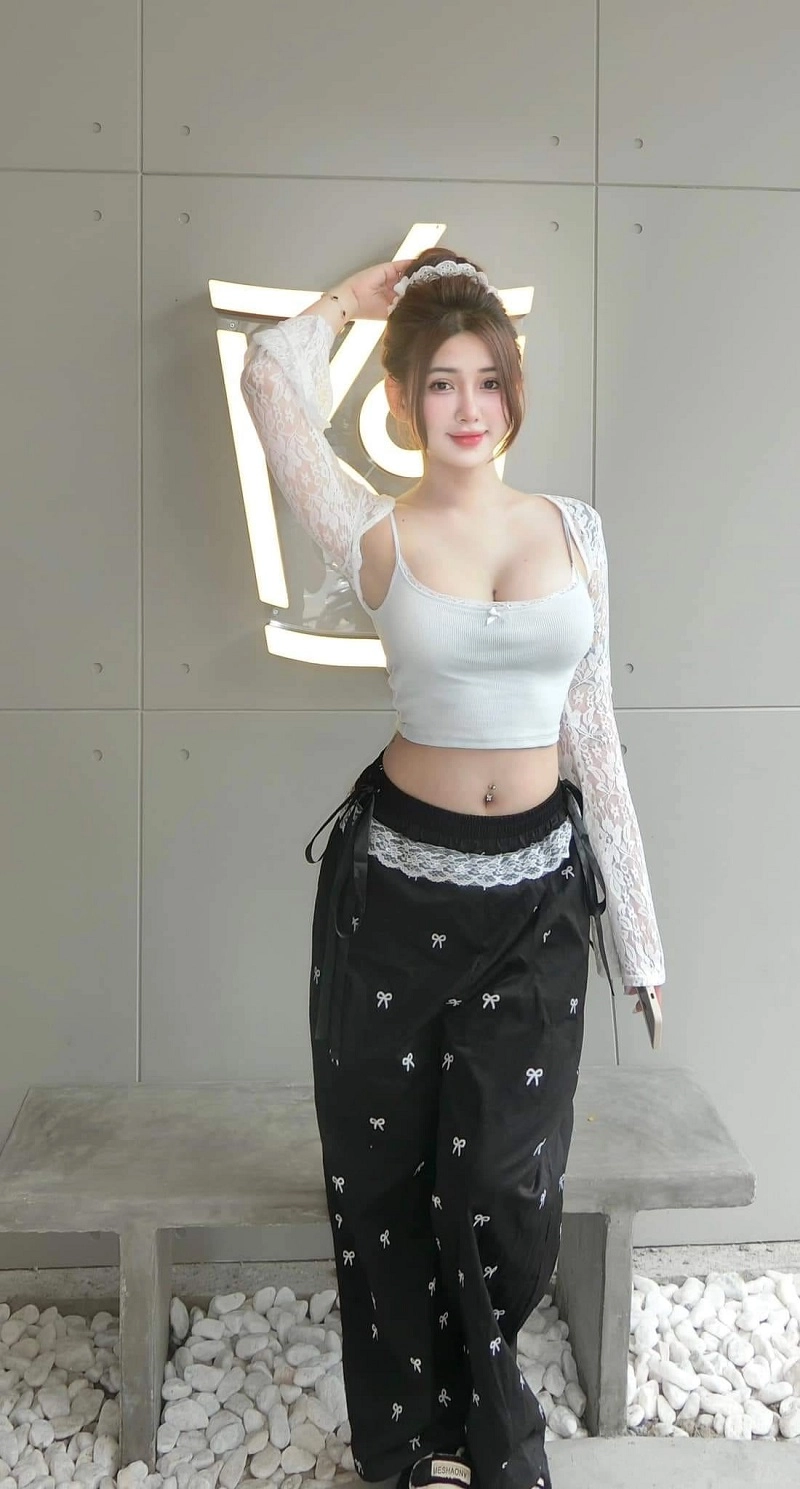 hình ảnh gái xinh mặc áo croptop 4k cực xinh