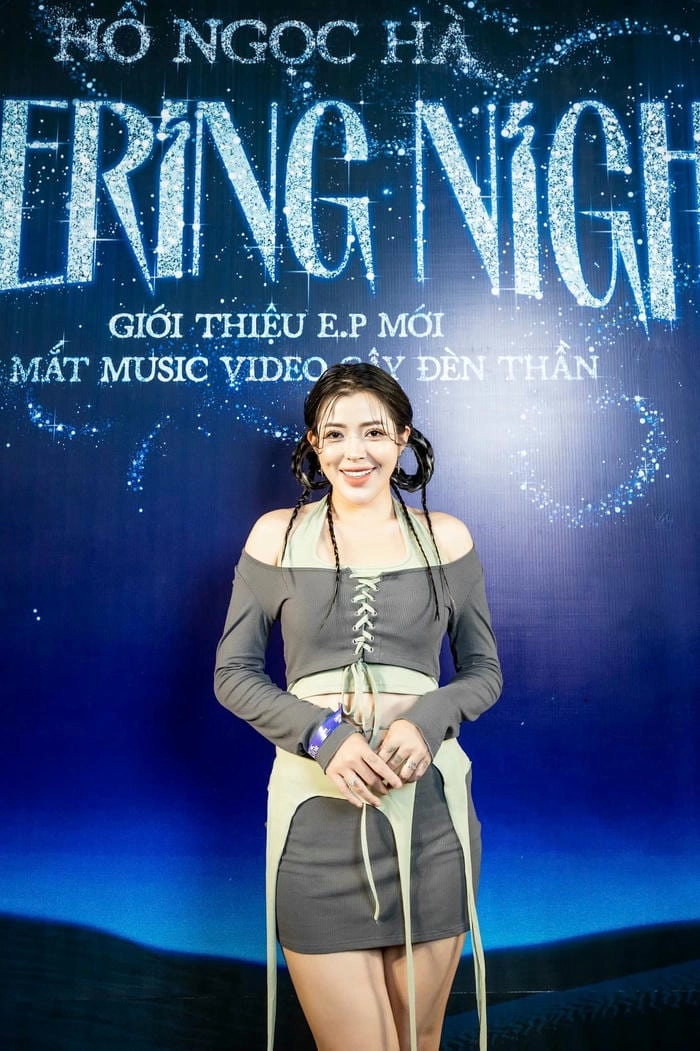 Nguyễn Diệu Linh đẹp tựa nữ thần 