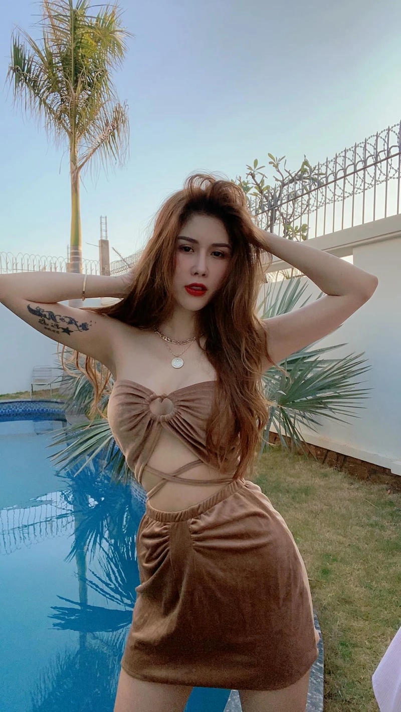 Nhung Dona bikini nóng bỏng