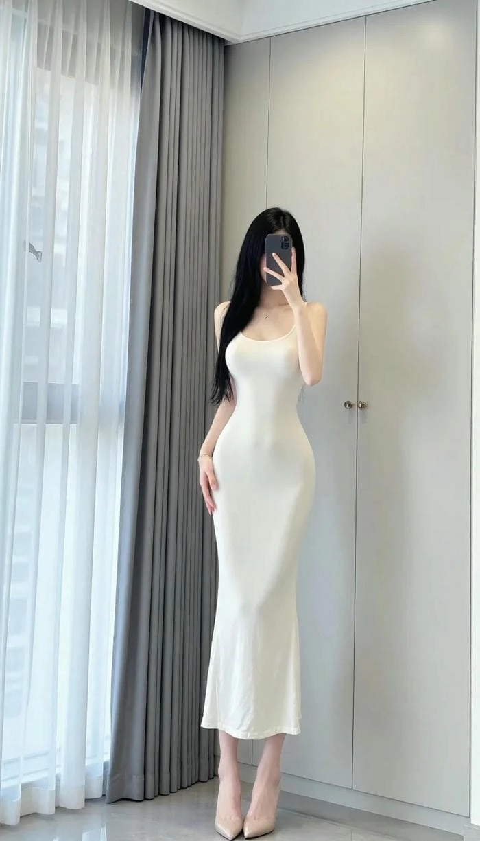 Người đẹp diện váy bó sát cực sexy 