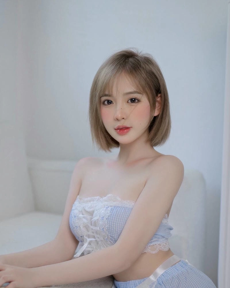 trần huyền châu bikini sexy