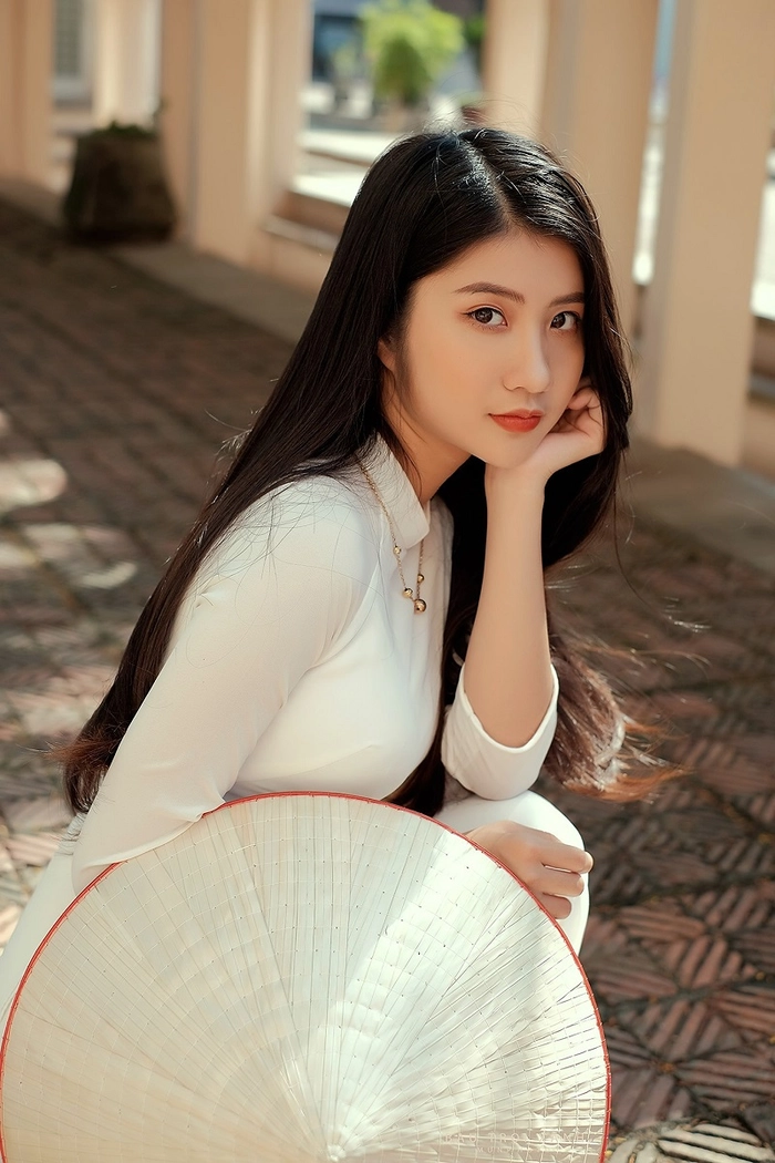 Gái đẹp diện áo dài trắng 