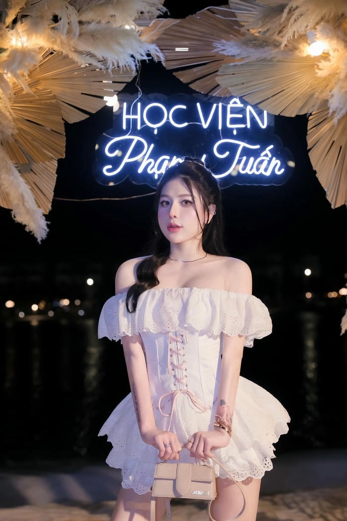 ảnh gái mặc váy trắng khó cưỡng