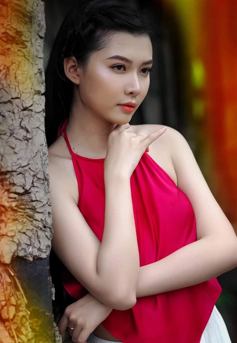 Gái đẹp sexy trong áo yếm