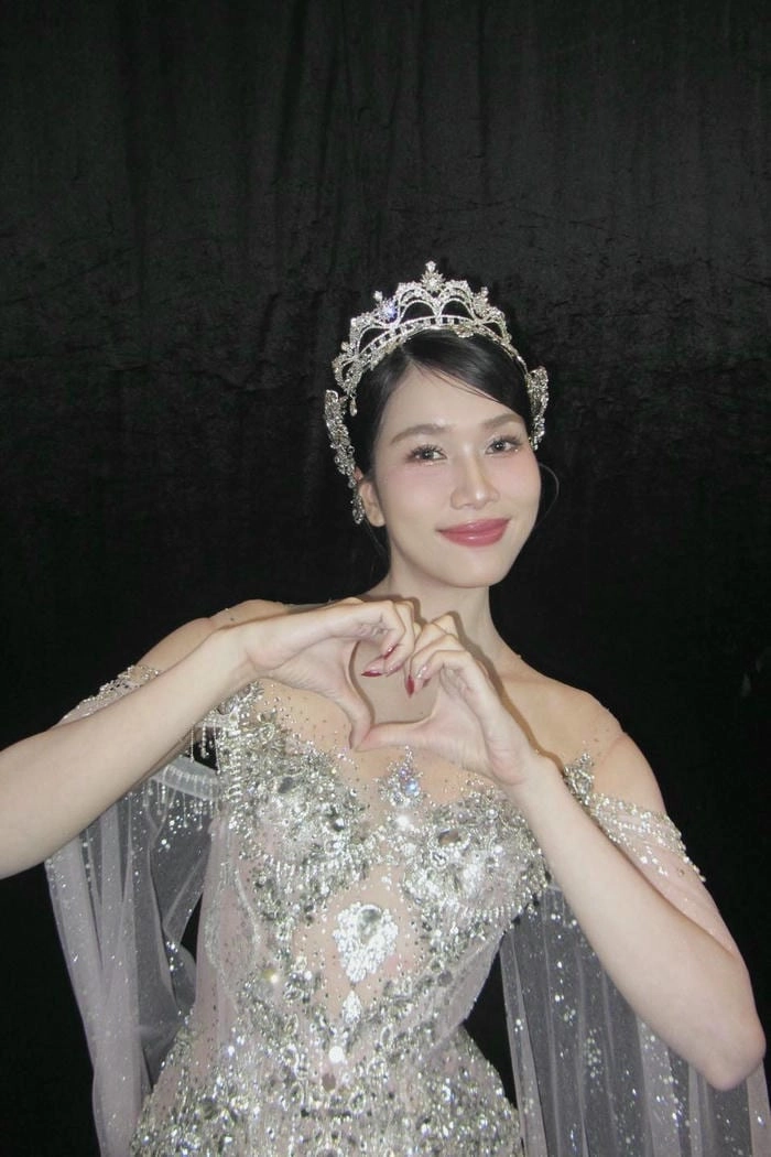 hình Phạm Phương Ngọc Anh hd